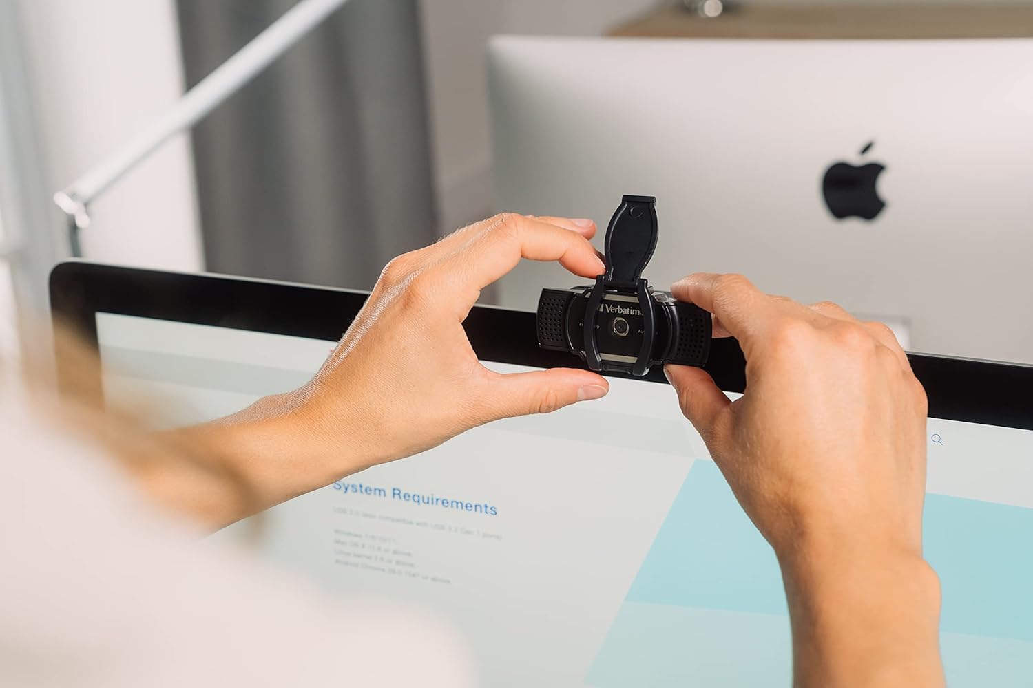 Verbatim Webcam mit Mikrofon, externe Kamera für Computer oder Laptop mit Full HD 1080 p Autofokus, für Video-Calls im Homeoffice oder als Streaming Cam – Bild 2