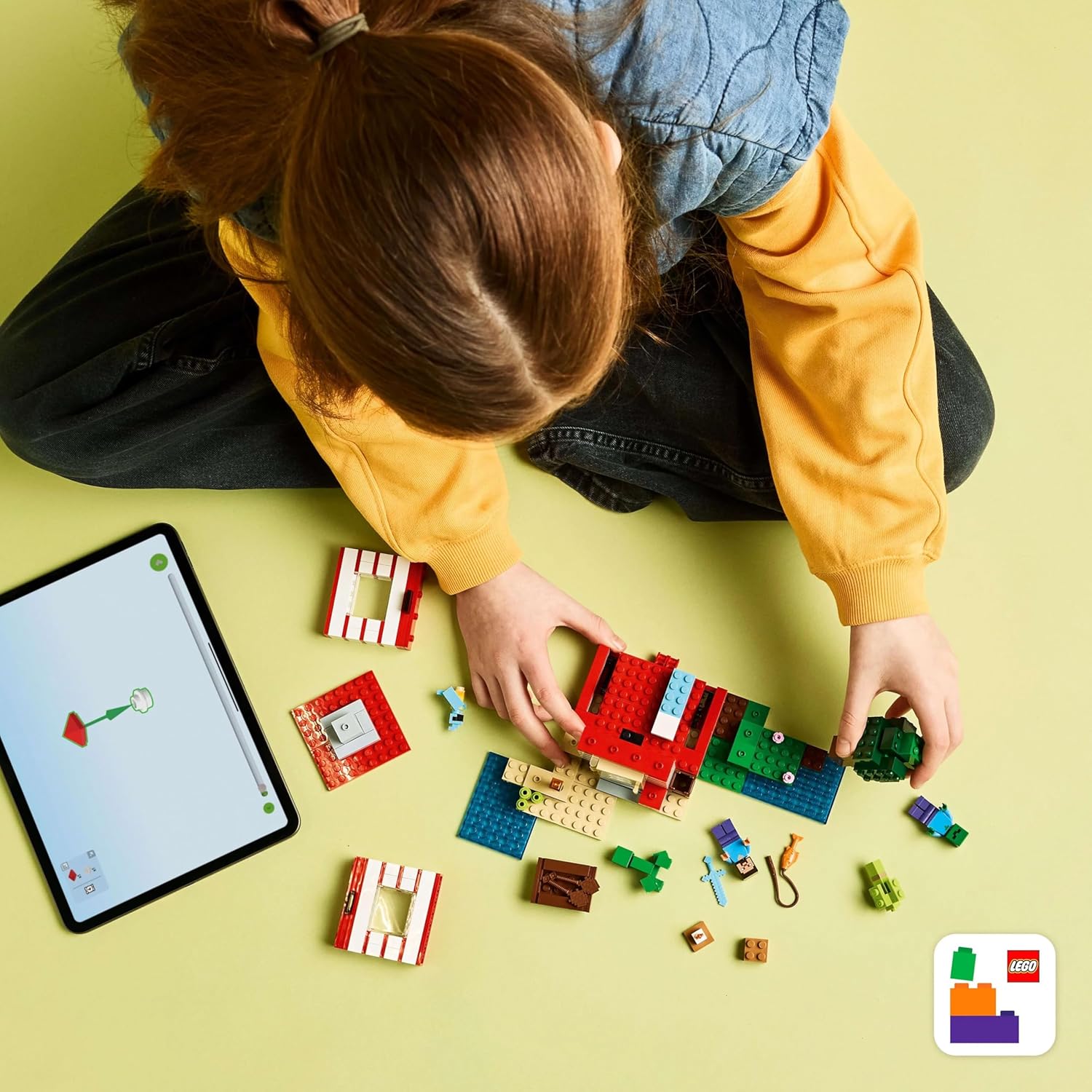 LEGO Minecraft Das TNT-Dschungelhaus - Gamer Spielzeug für Kinder - Interaktives Spielset mit Boot, Steve-, Creeper- und Zombie Minifiguren - Gaming Geschenk für Mädchen & Jungen ab 8 Jahren - 21275 – Bild 4