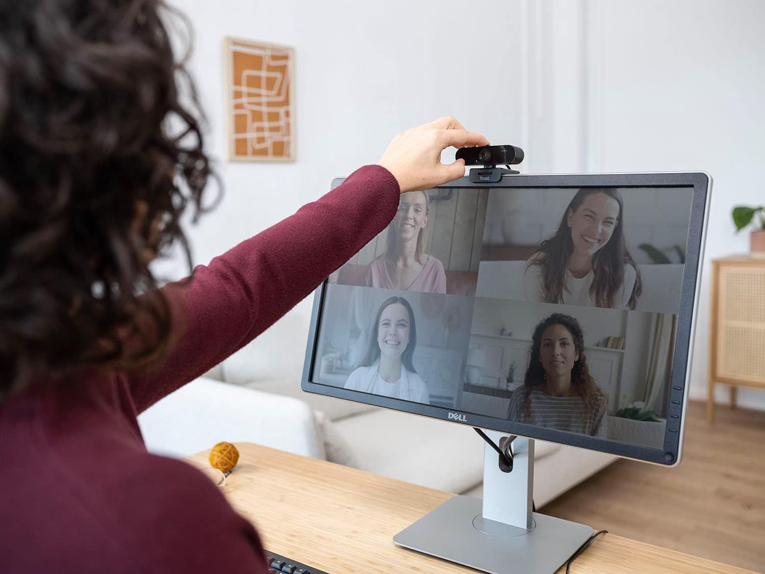 Webcam - Trust Taxon 2K QHD Webcam Made of 85% Recycled Plastic, 2560 x 1440p USB Camera PC with Cover, Auto Focus, Wide Angle, 2 Microphones, Video Camera for Conferences, Video Calls, Skype, Teams, Zoom – Bild 8