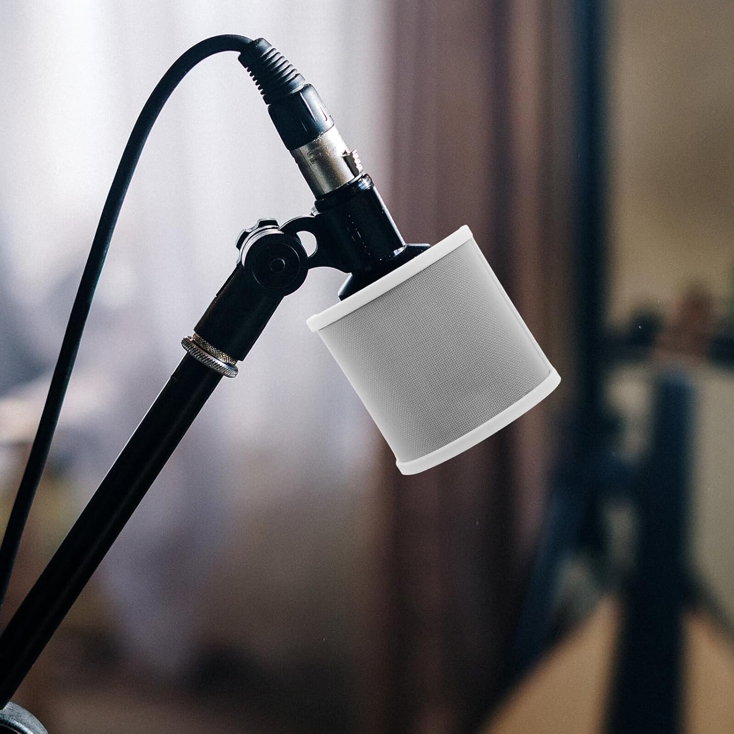 Streaming-Equipment - Pack of 2 U Shaped Microphone Pop Filter with Metal Grille Wind Protection Cover for Condenser Microphones Microphone Wind Protection for Vocal Recording Streaming and Podcasts – Bild 3