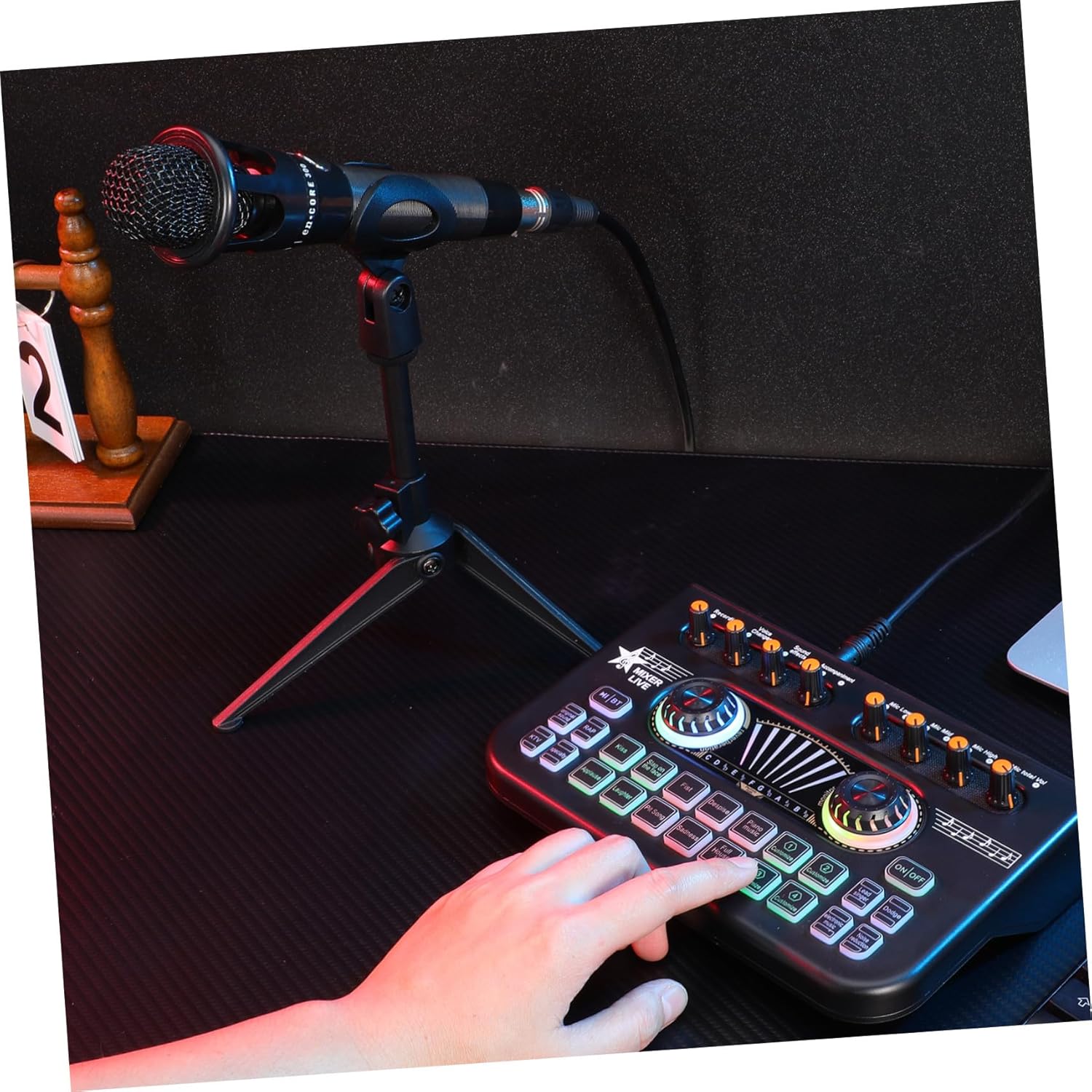 Streaming-Equipment - Kisangel Professional Podcast Equipment Sturdy Plastic Metal Housing Versatile DJ Mixer Soundboard Clear Studio Microphone Live Sound Card with Real-time Monitoring for Streaming – Bild 7